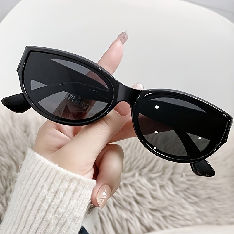 Black Cat Eye Fashion Glasses for Women - l3roma