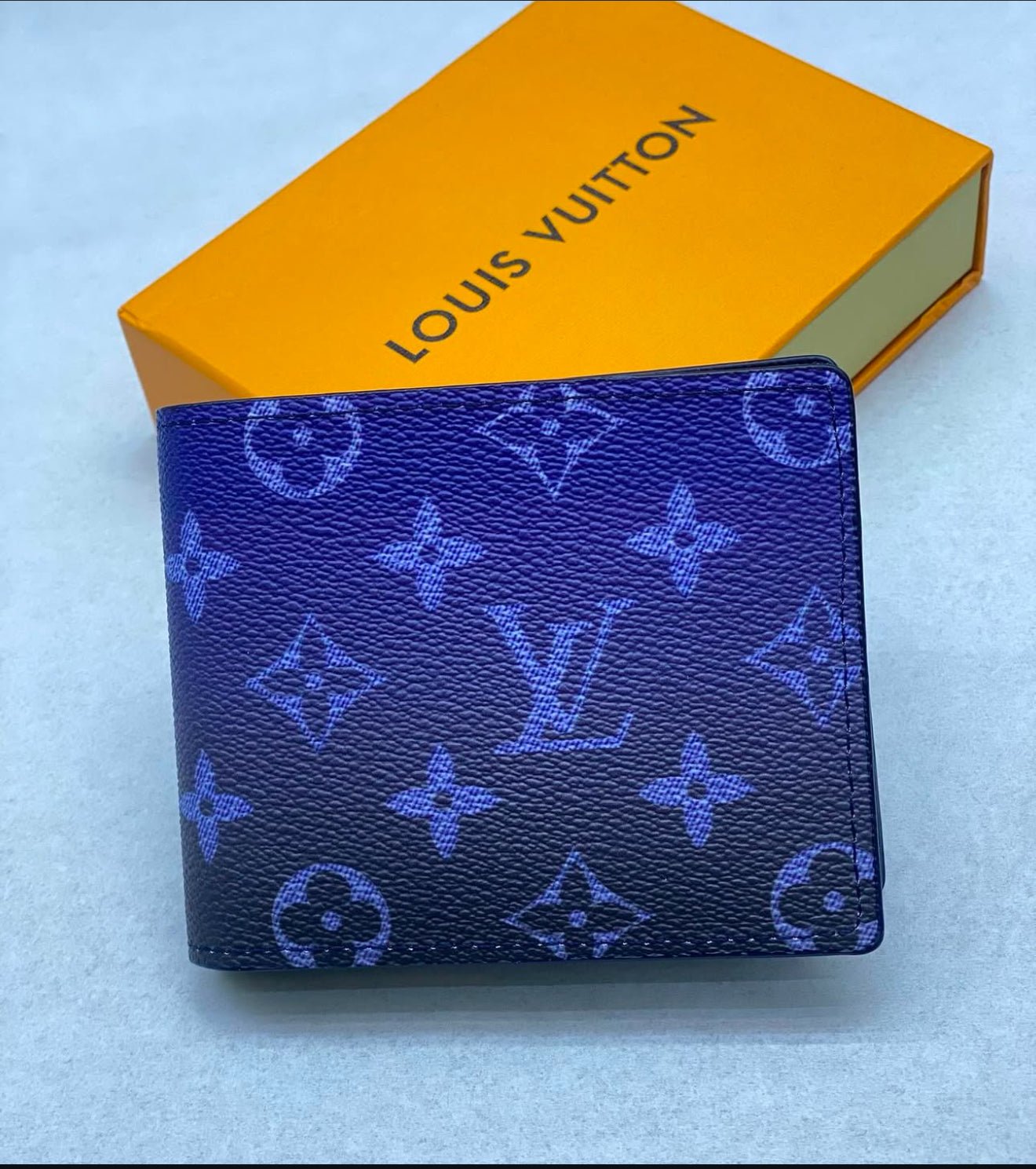 Louis Vuitton wallet - l3roma