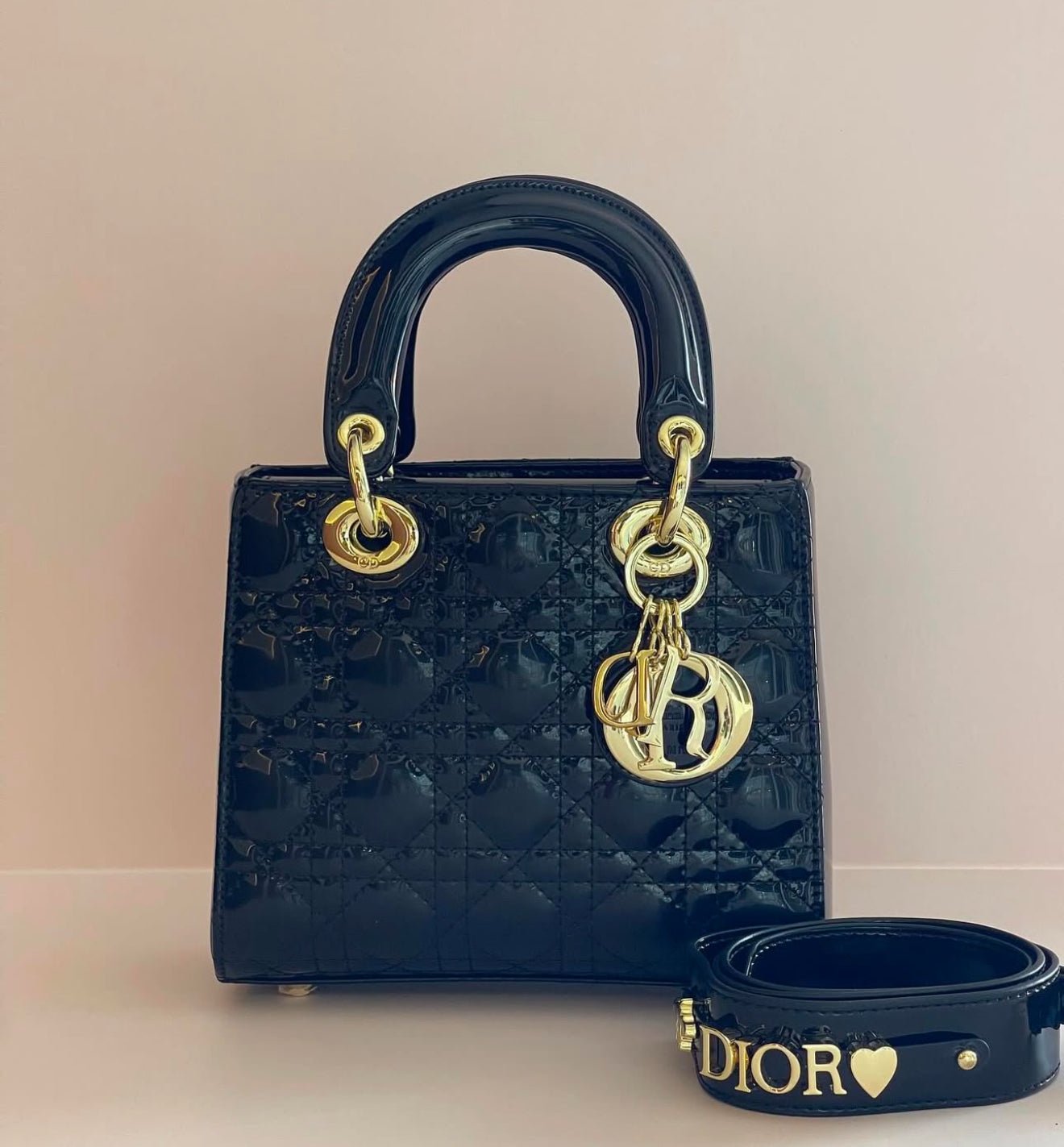 Dior Handbag - l3roma